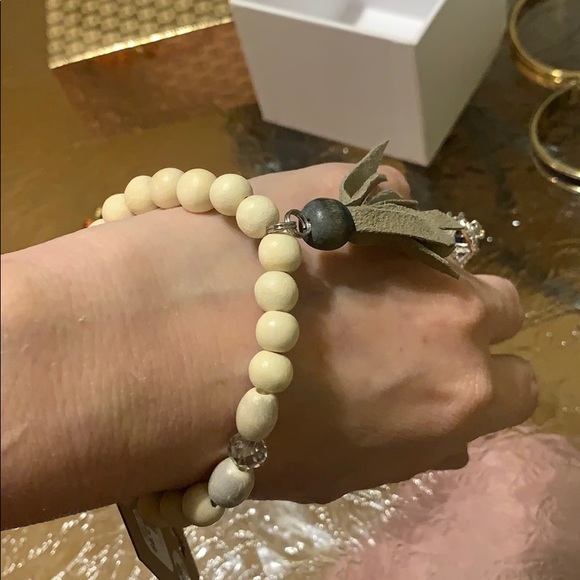3/$15 wooden bead Bracelet - Picture 4 of 9